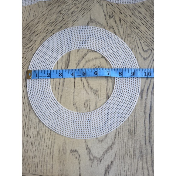 Vintage Plastic Canvas Sheets Circles Lot Of 8 Round Wreath Circles NOS New - Picture 3 of 4